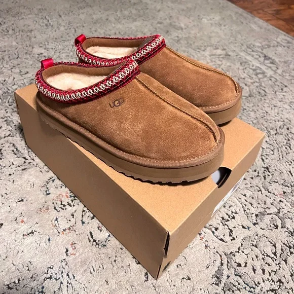UGG TASMAN チェスナット 23.5㎝ Ugg: Tasman Chestnut | Shoe-Inn